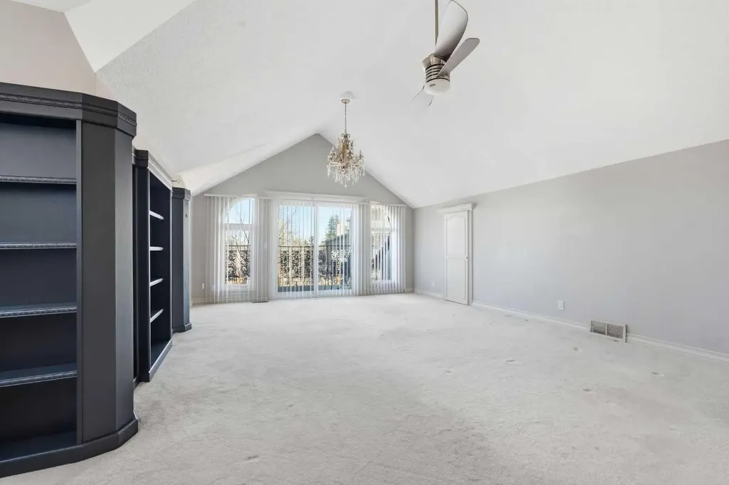 91 Patterson Crescent SW Calgary AB T3J 2B9