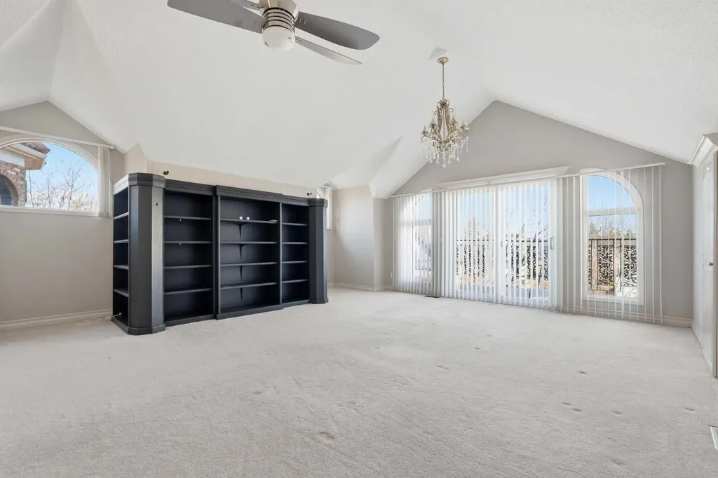 91 Patterson Crescent SW Calgary AB T3J 2B9