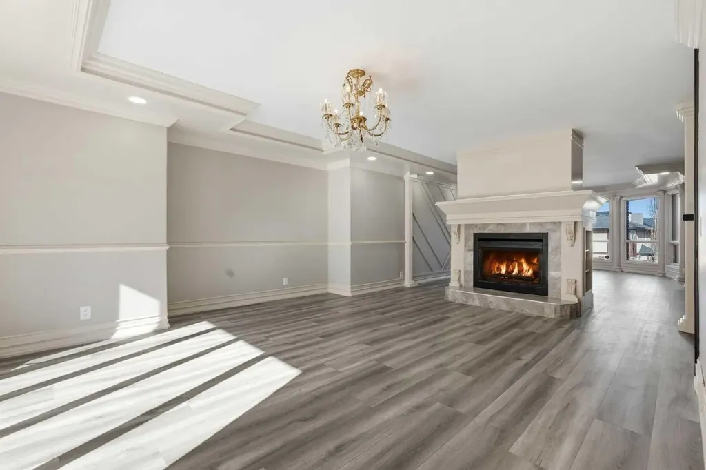 91 Patterson Crescent SW Calgary AB T3J 2B9
