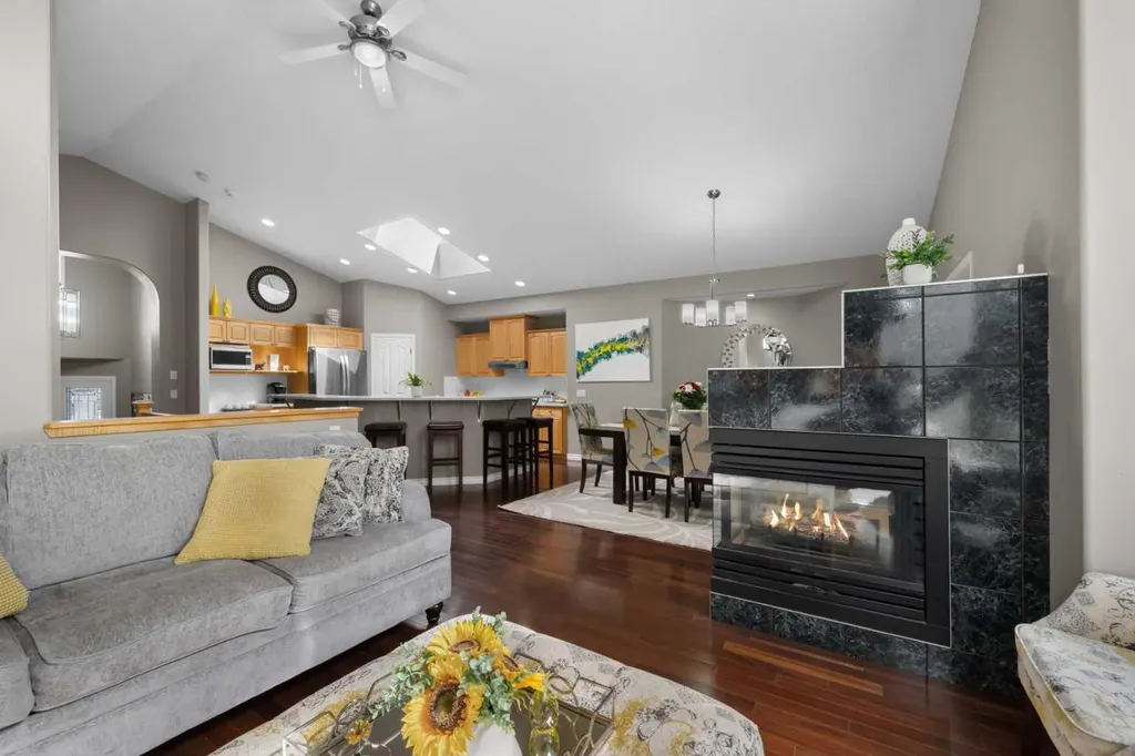 35 Chaparral Circle SE Calgary AB T2X 3N7