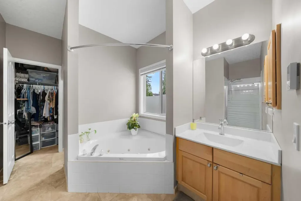 35 Chaparral Circle SE Calgary AB T2X 3N7