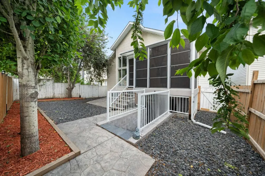 35 Chaparral Circle SE Calgary AB T2X 3N7
