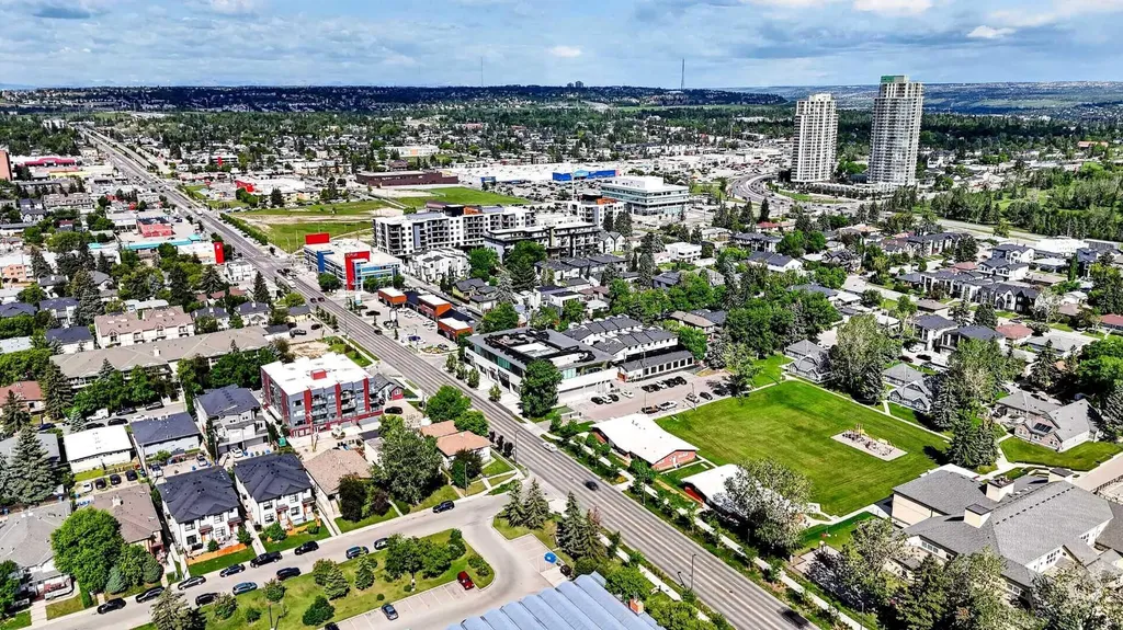 1915 26 Street SW Calgary AB T3E 2A2