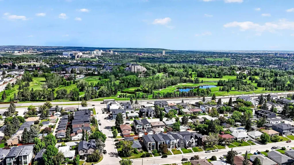 1915 26 Street SW Calgary AB T3E 2A2