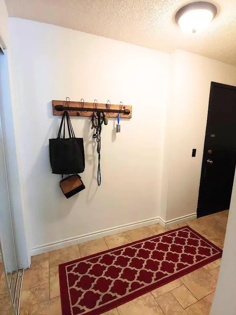 1915 26 Street SW Calgary AB T3E 2A2