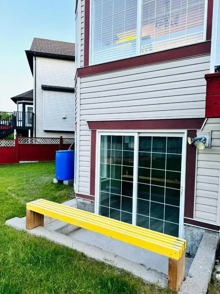22 Baywater Cape SW Airdrie AB T4B0B3