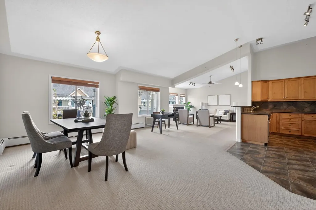 2416 Erlton Street SW Calgary AB T2S3B7