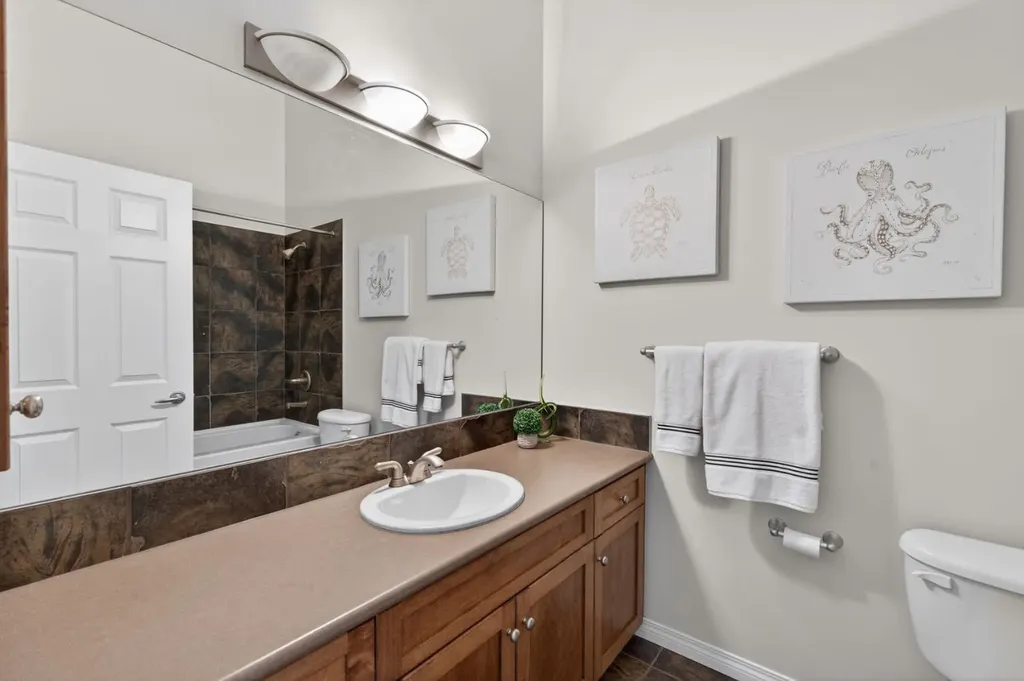 2416 Erlton Street SW Calgary AB T2S3B7