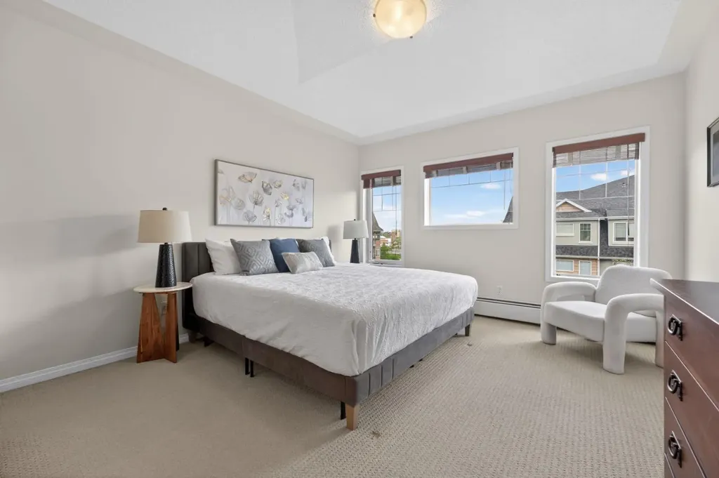 2416 Erlton Street SW Calgary AB T2S3B7