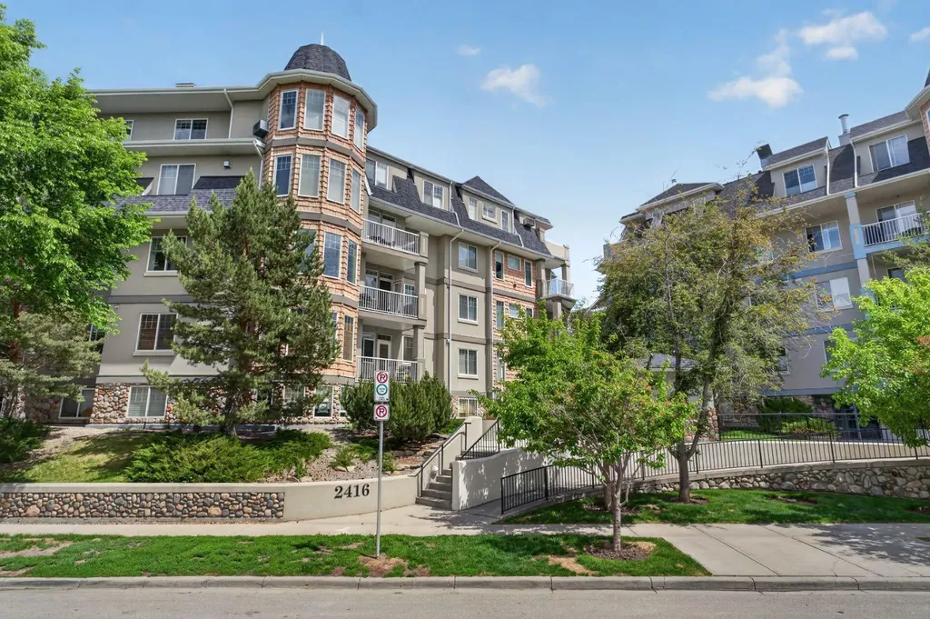 2416 Erlton Street SW Calgary AB T2S3B7