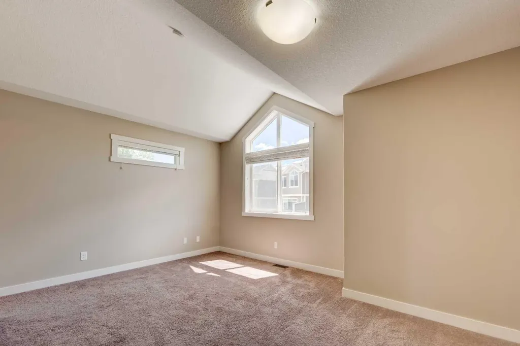 558 Evanston Manor NW Calgary AB T3P 0R8