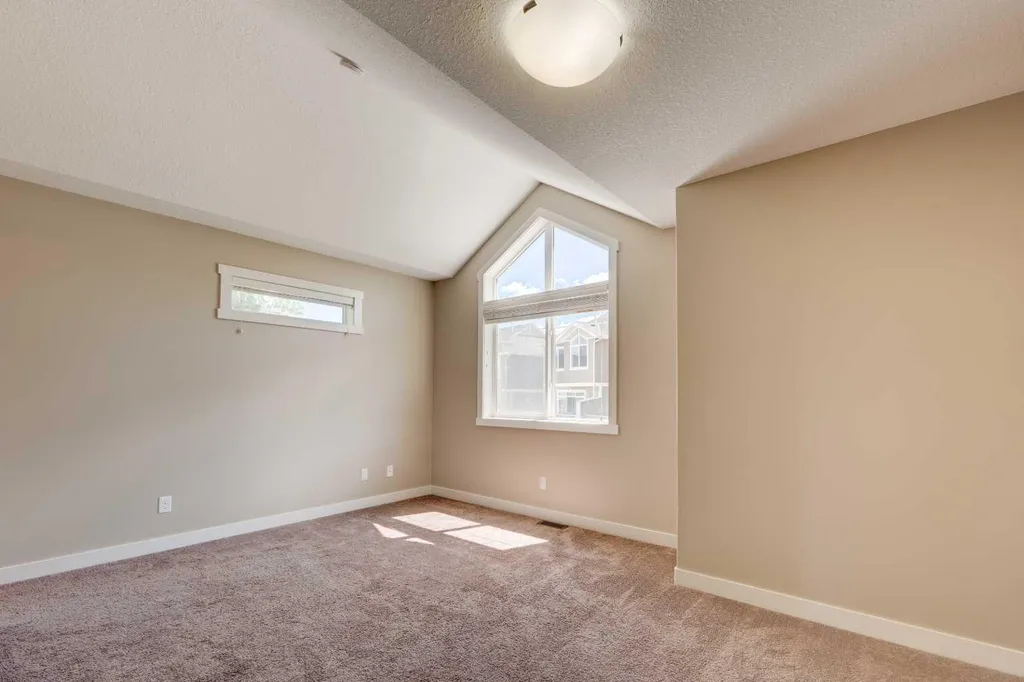 558 Evanston Manor NW Calgary AB T3P 0R8