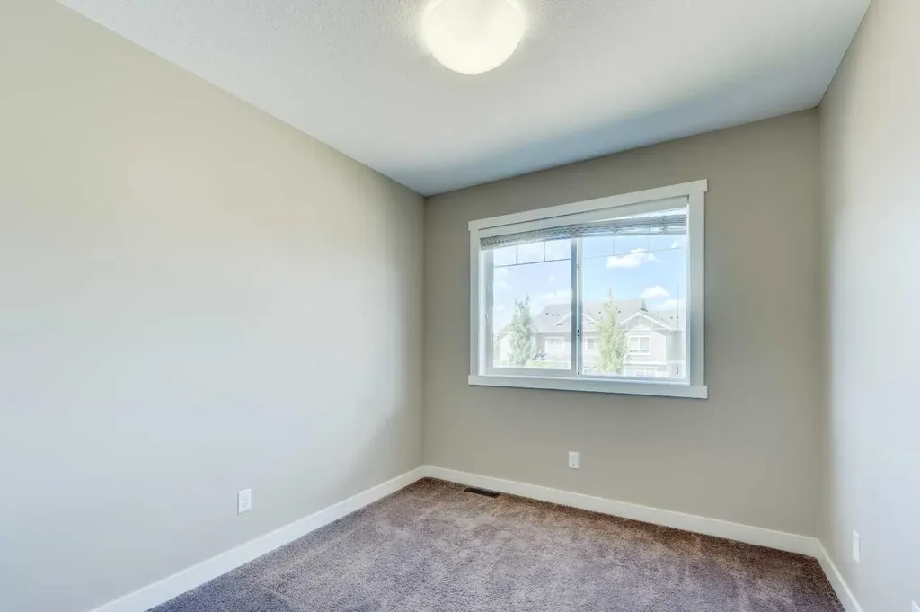 558 Evanston Manor NW Calgary AB T3P 0R8