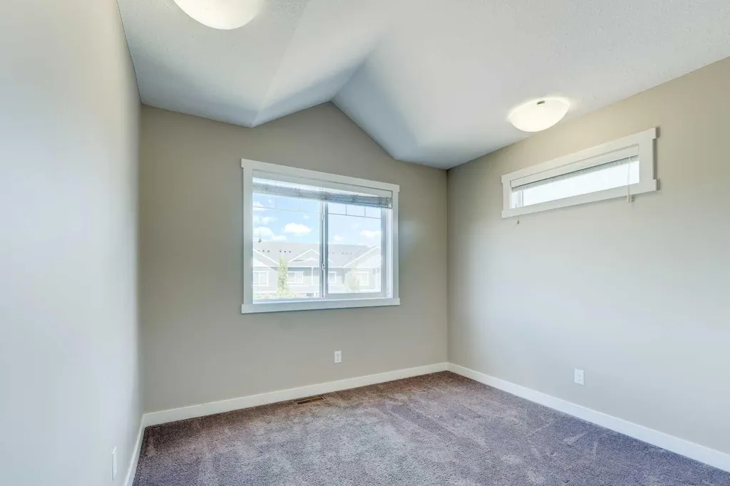 558 Evanston Manor NW Calgary AB T3P 0R8