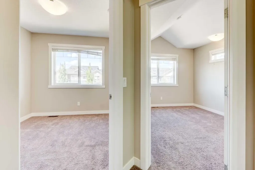 558 Evanston Manor NW Calgary AB T3P 0R8