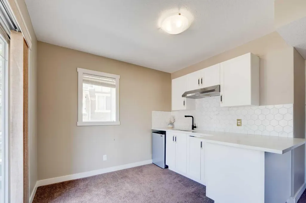558 Evanston Manor NW Calgary AB T3P 0R8
