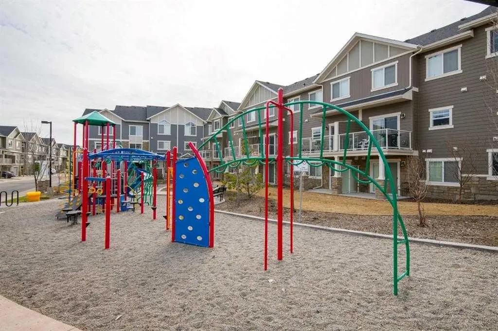 558 Evanston Manor NW Calgary AB T3P 0R8