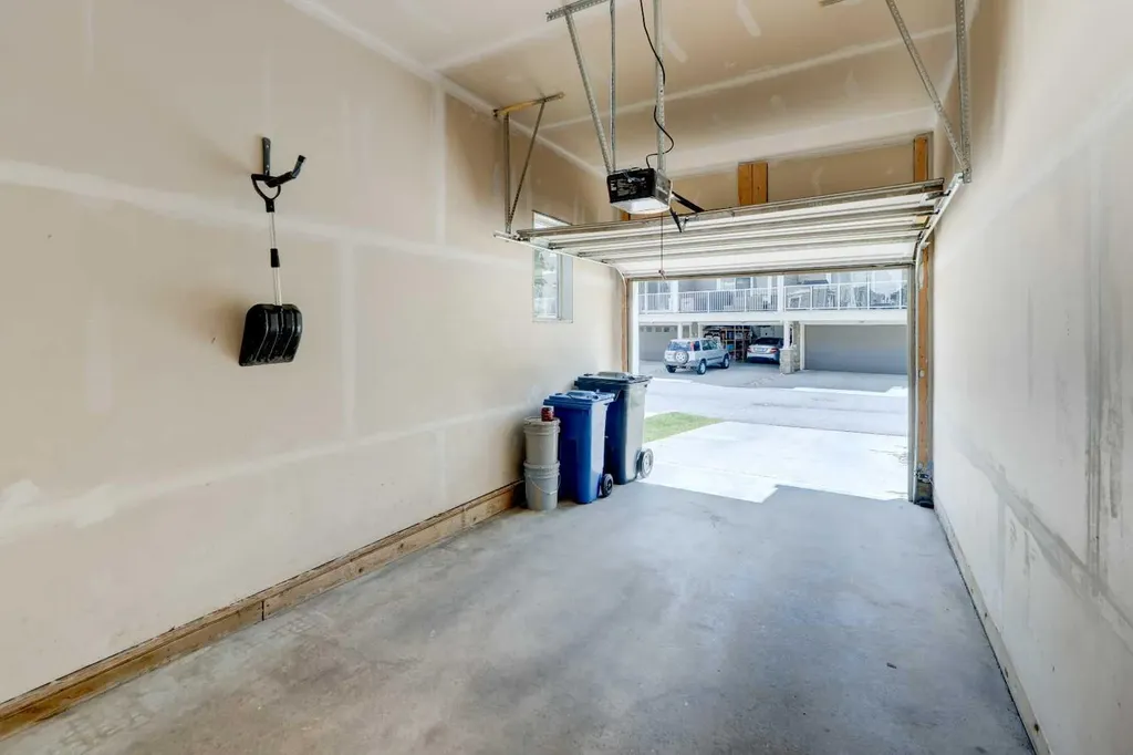 558 Evanston Manor NW Calgary AB T3P 0R8