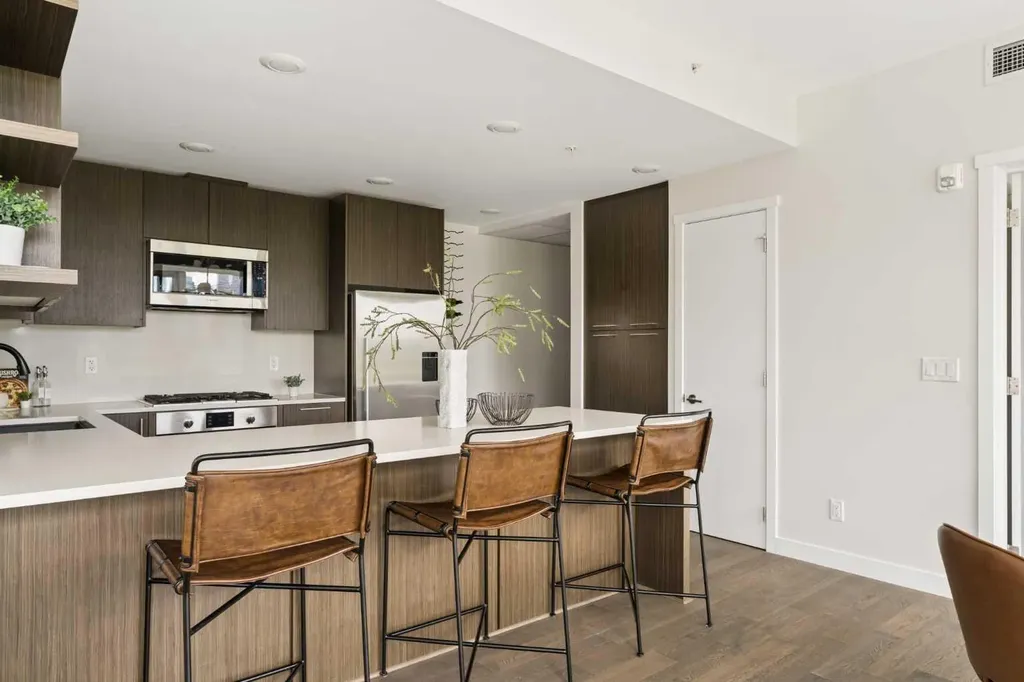 88 9 Street NE Calgary AB T2E 4E1