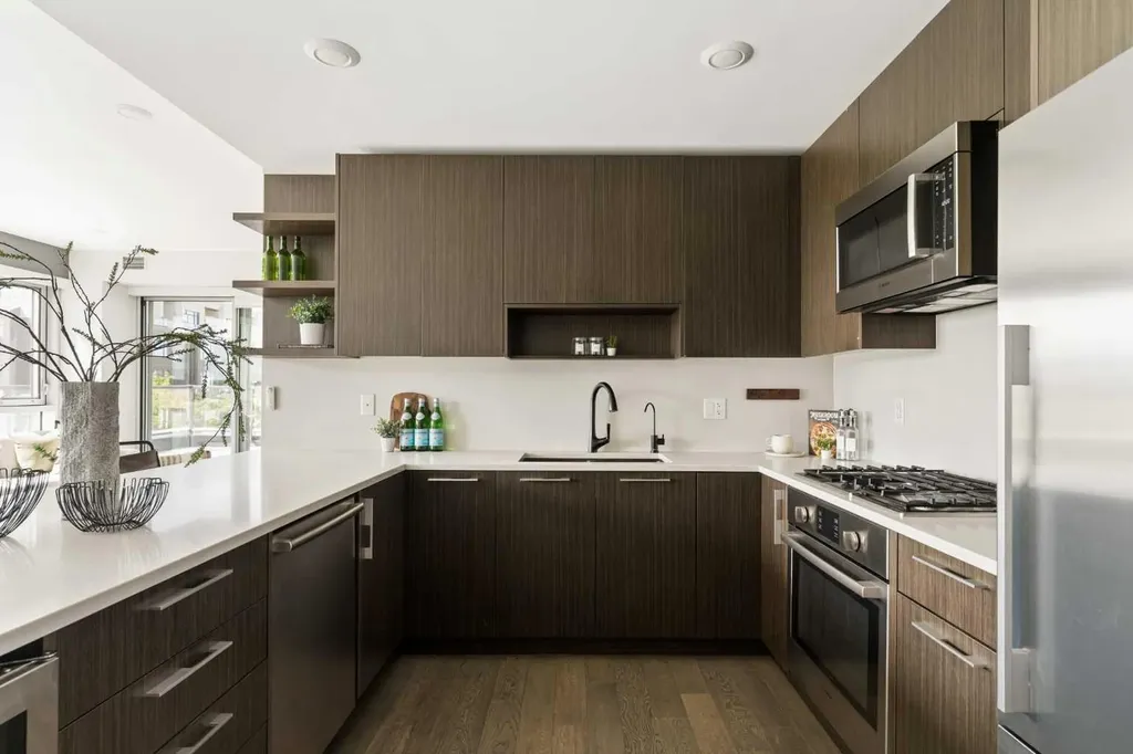 88 9 Street NE Calgary AB T2E 4E1