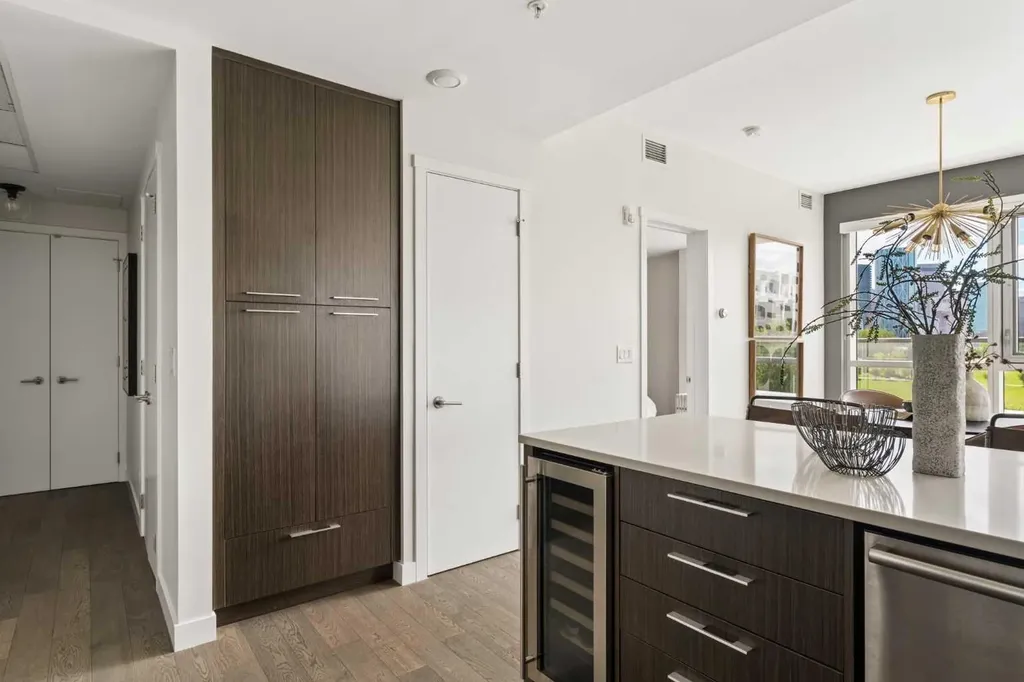 88 9 Street NE Calgary AB T2E 4E1