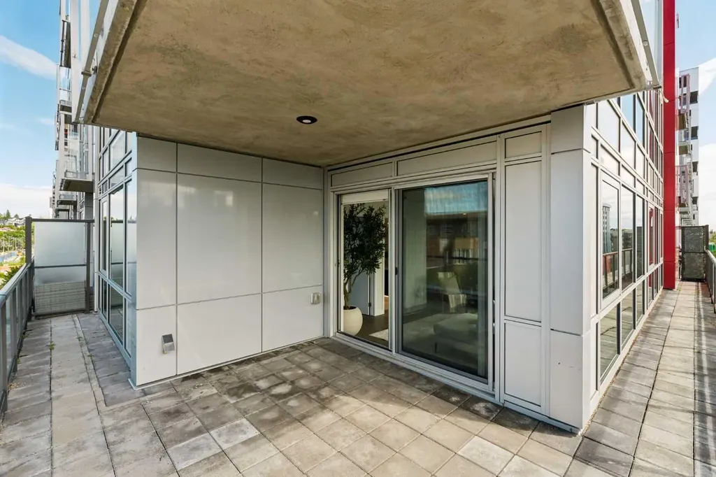 88 9 Street NE Calgary AB T2E 4E1