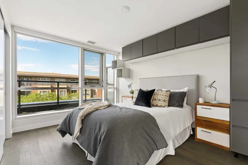 88 9 Street NE Calgary AB T2E 4E1
