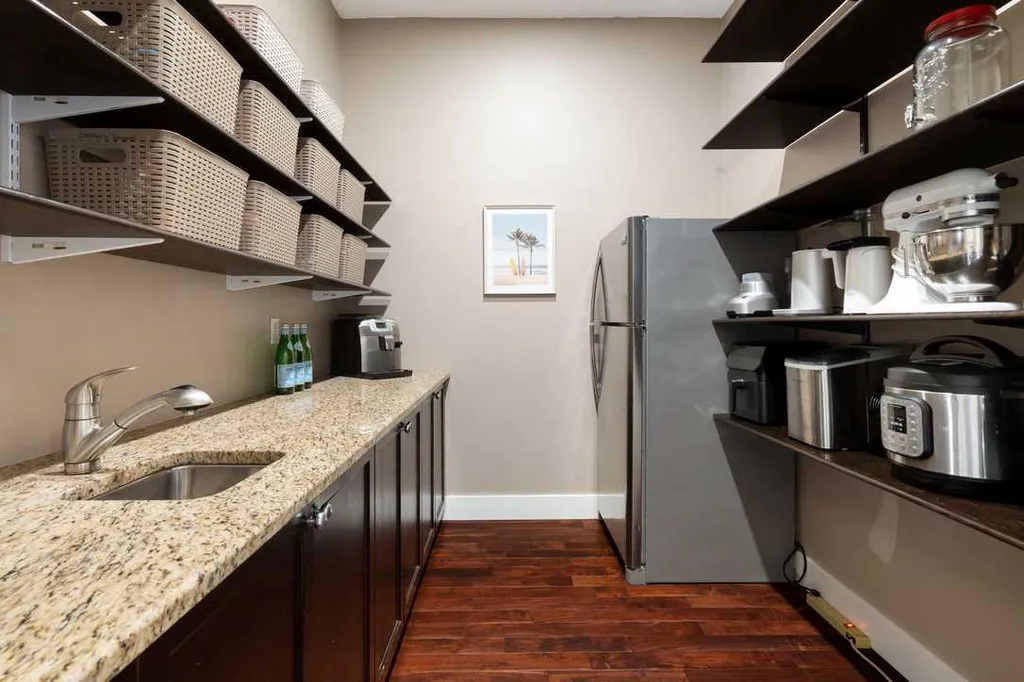 160 Posthill Drive SW Calgary AB T3H 0J1