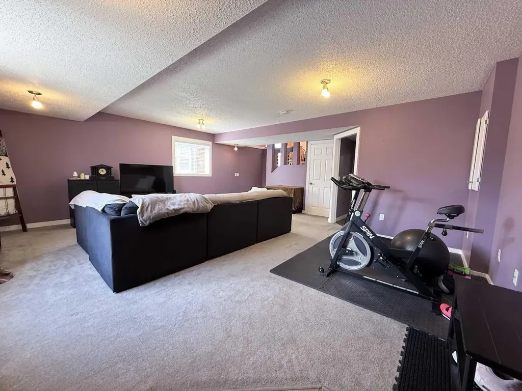 138 Bridleridge Way SW Calgary AB T2Y4K8