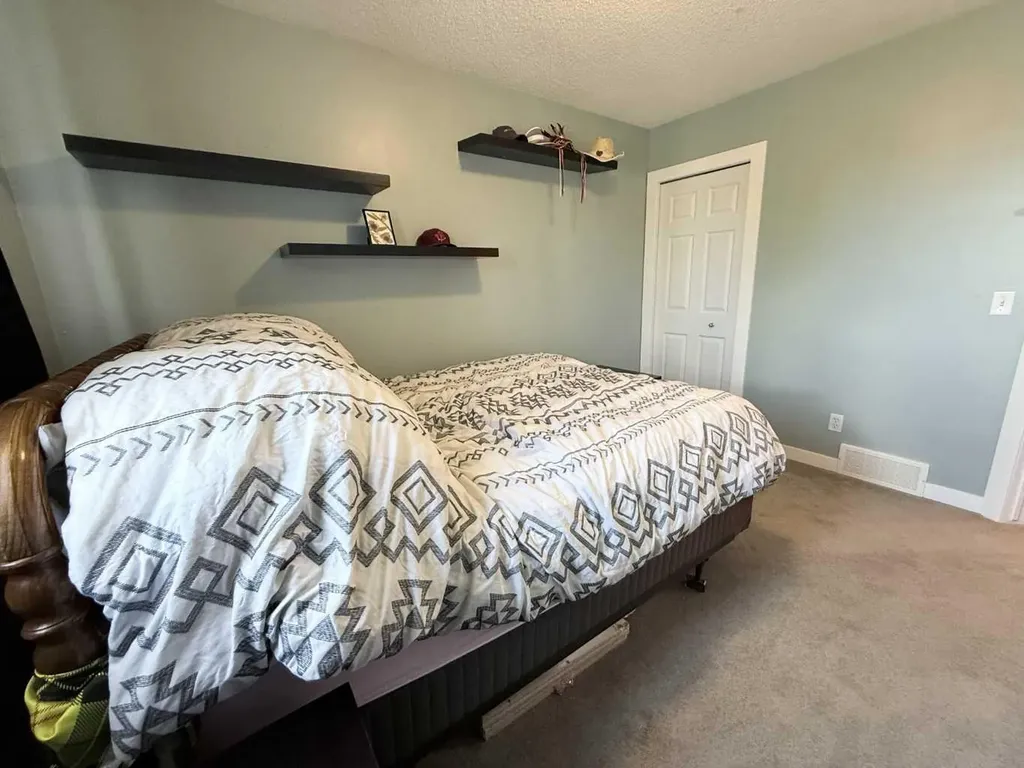 138 Bridleridge Way SW Calgary AB T2Y4K8