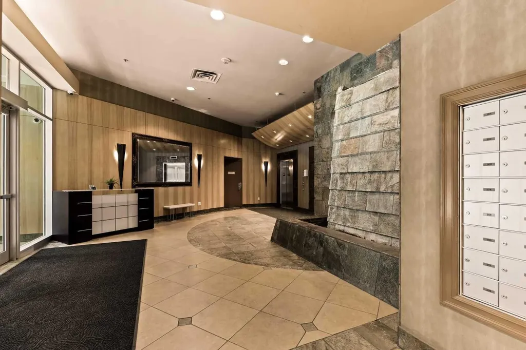 836 15 Avenue SW Calgary AB T2R1S2