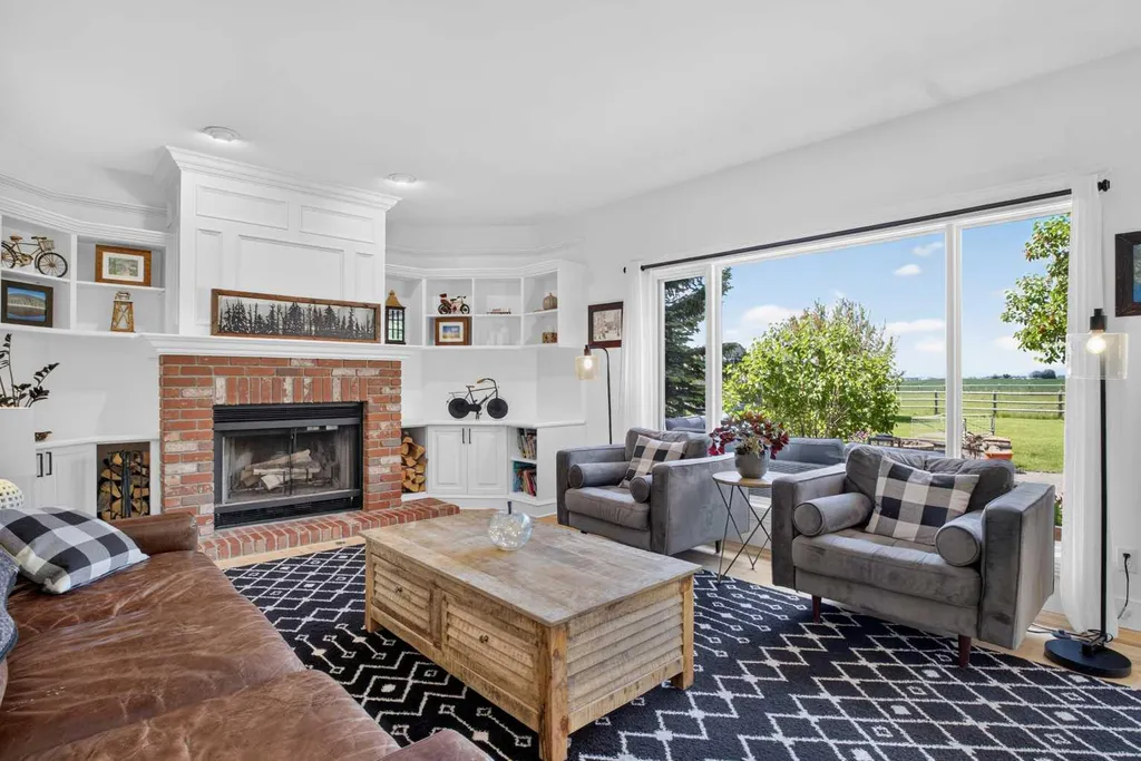 354016 64 Street E Rural Foothills County AB T1S 1B5