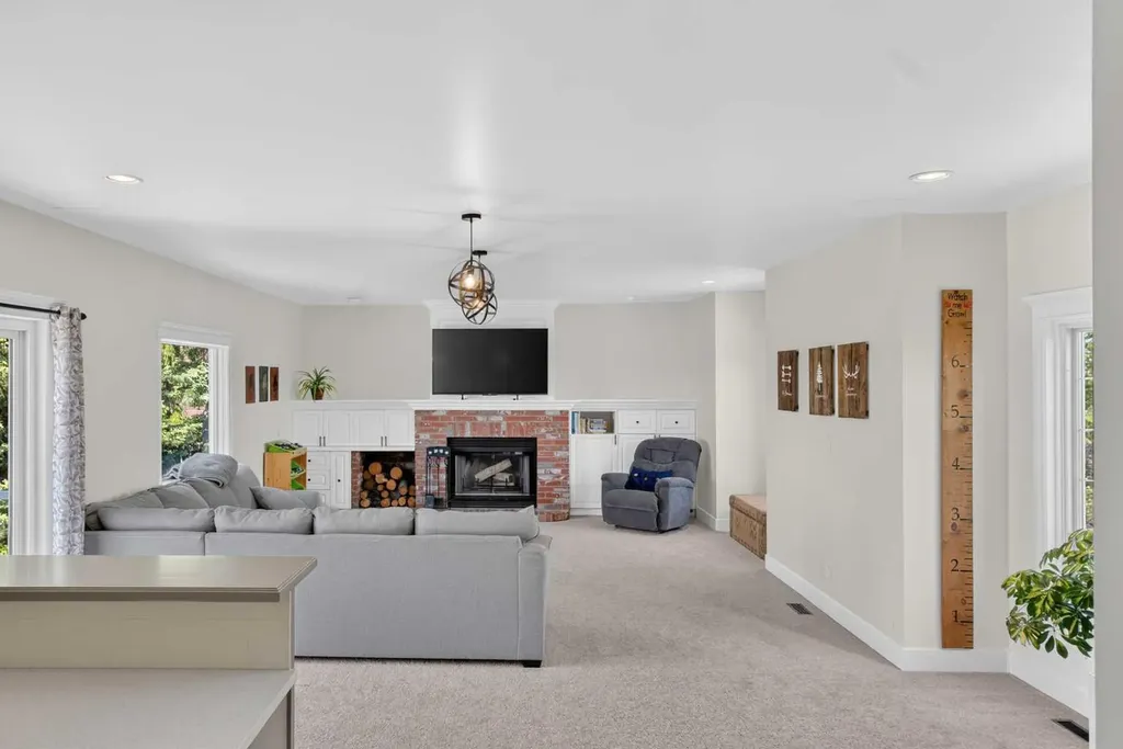 354016 64 Street E Rural Foothills County AB T1S 1B5