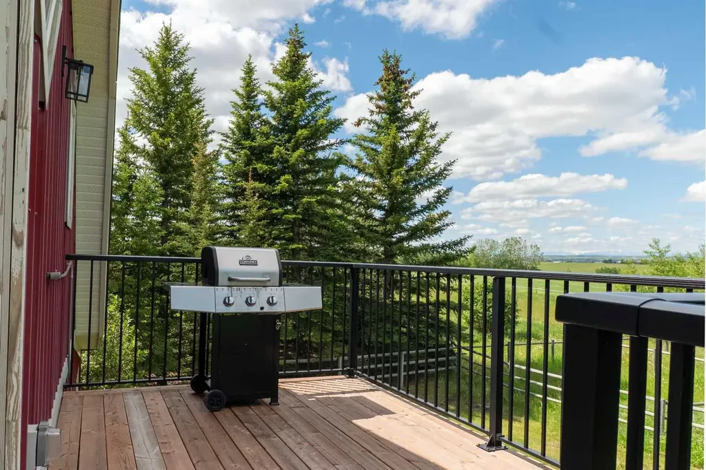 354016 64 Street E Rural Foothills County AB T1S 1B5