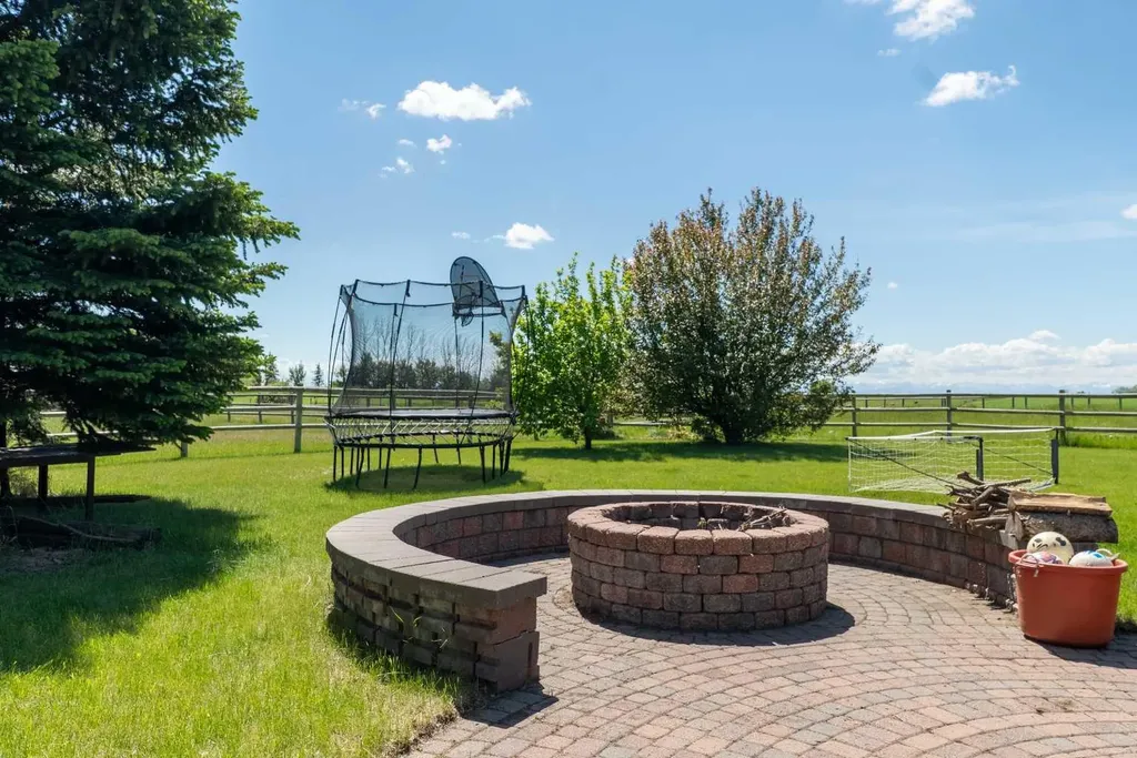 354016 64 Street E Rural Foothills County AB T1S 1B5
