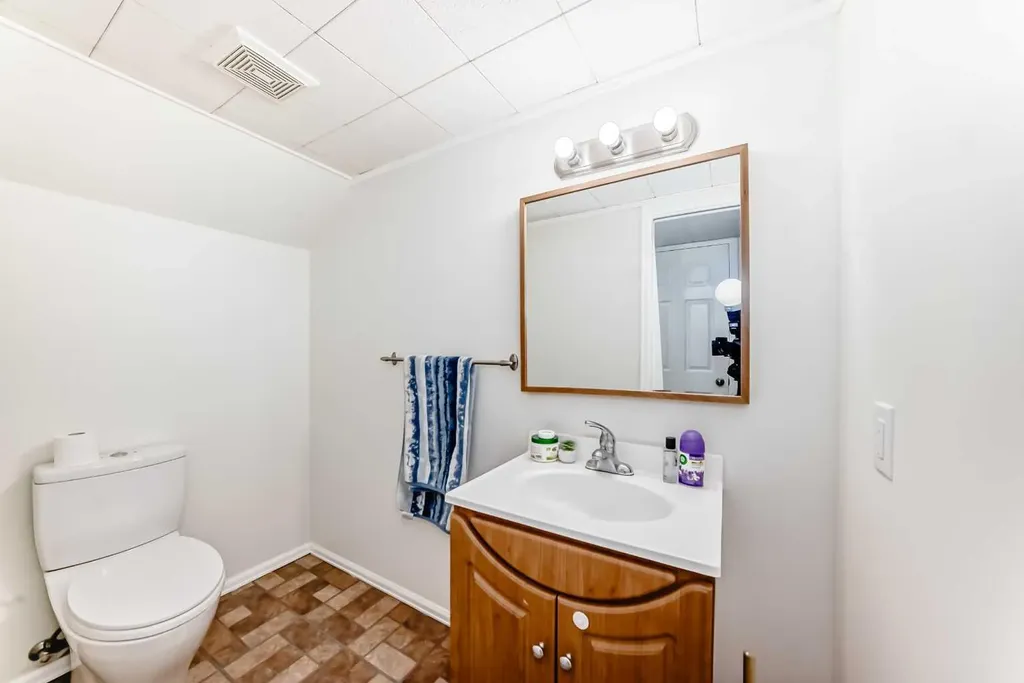 214 Coville Circle NE Calgary AB T3K 5N8