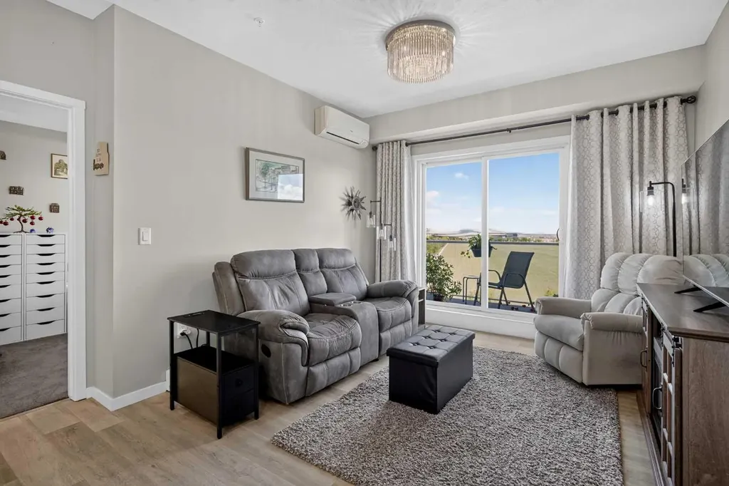 19489 Main Street SE Calgary AB T3M 3J3