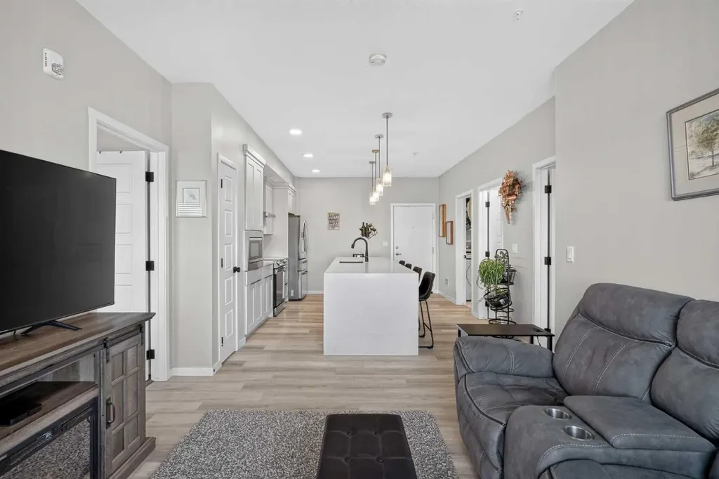 19489 Main Street SE Calgary AB T3M 3J3