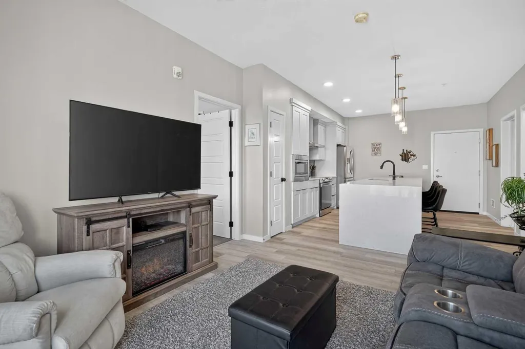 19489 Main Street SE Calgary AB T3M 3J3