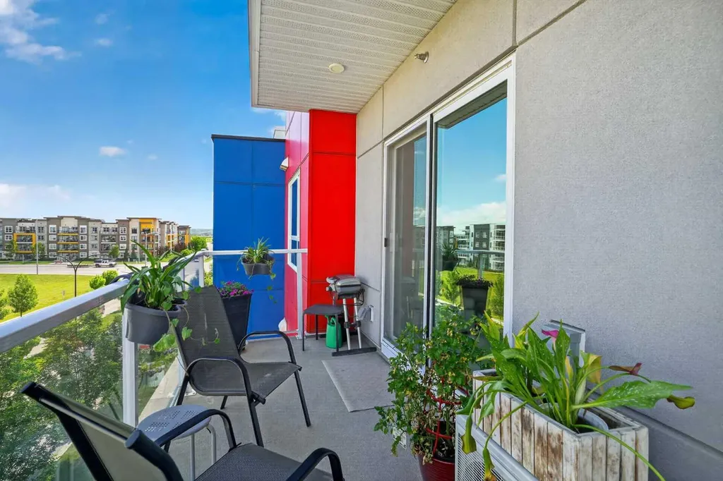19489 Main Street SE Calgary AB T3M 3J3