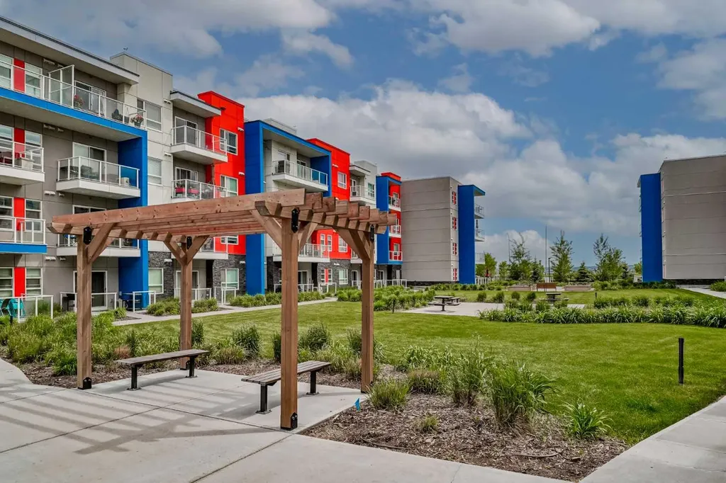19489 Main Street SE Calgary AB T3M 3J3