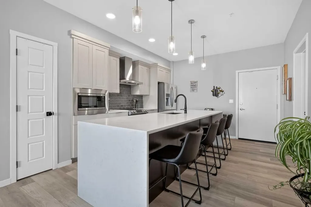 19489 Main Street SE Calgary AB T3M 3J3