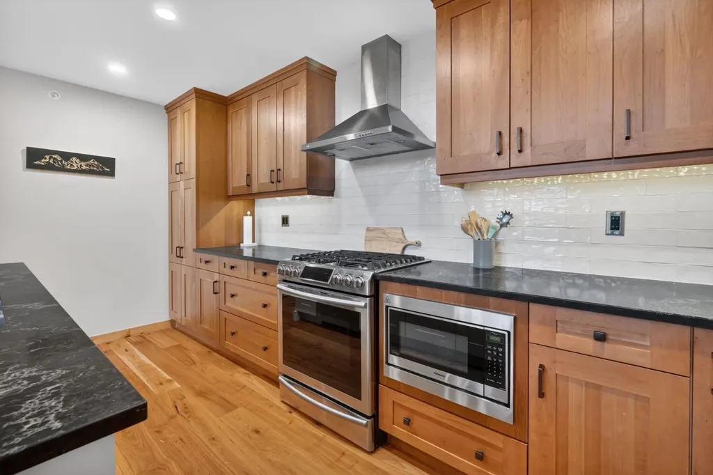 707 Spring Creek Drive Canmore AB T1W 0C5