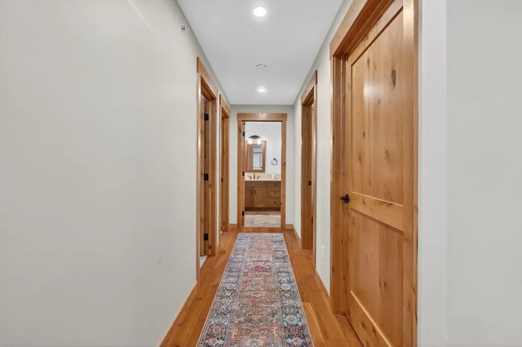 707 Spring Creek Drive Canmore AB T1W 0C5