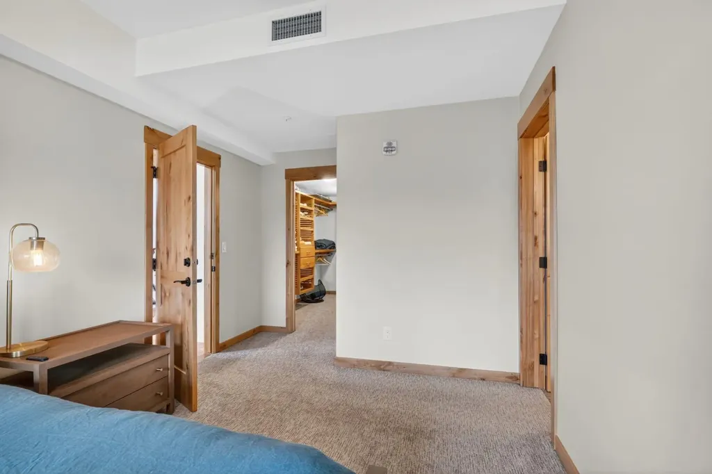 707 Spring Creek Drive Canmore AB T1W 0C5