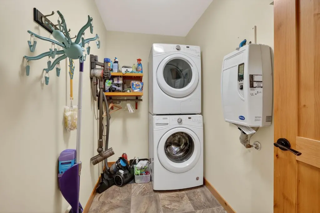 707 Spring Creek Drive Canmore AB T1W 0C5