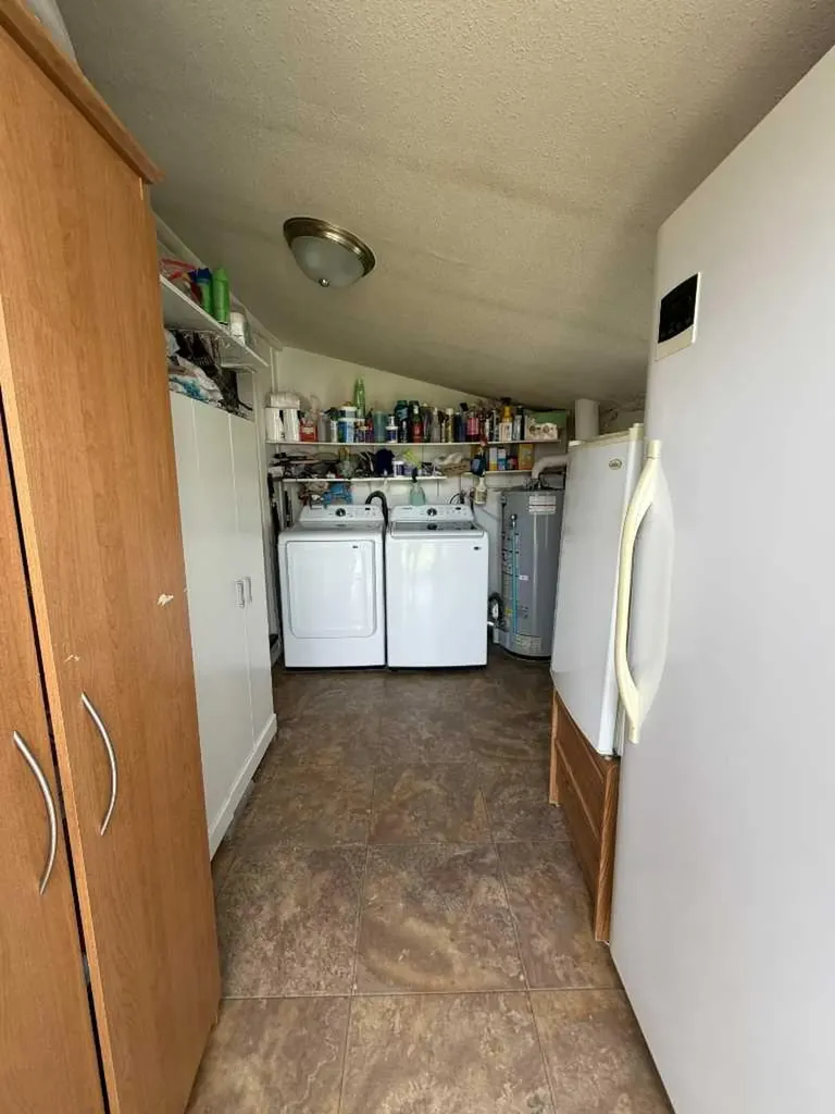 830 1 Avenue Vauxhall AB T0K 2K0