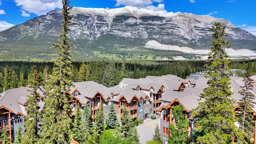 175 Crossbow Place Canmore AB T1W 3H7