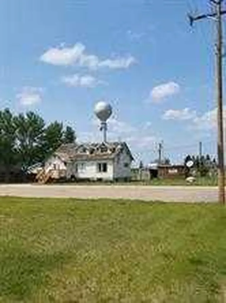 301 1st Avenue N Milk River AB T0K 0N0