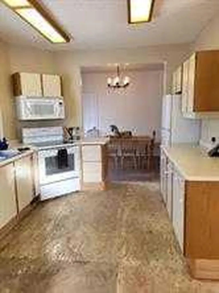 301 1st Avenue N Coutts AB T0K 0N0